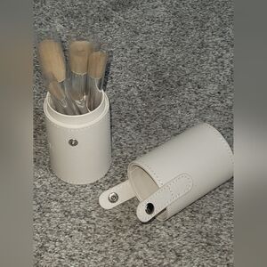 Farmasi Makeup Brush Set with Cream Holder